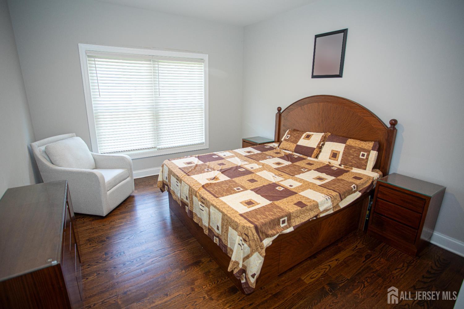 East Brunswick, New Jersey, 08816, United States, 5 Bedrooms Bedrooms, ,4 BathroomsBathrooms,Residential,Active,1899930