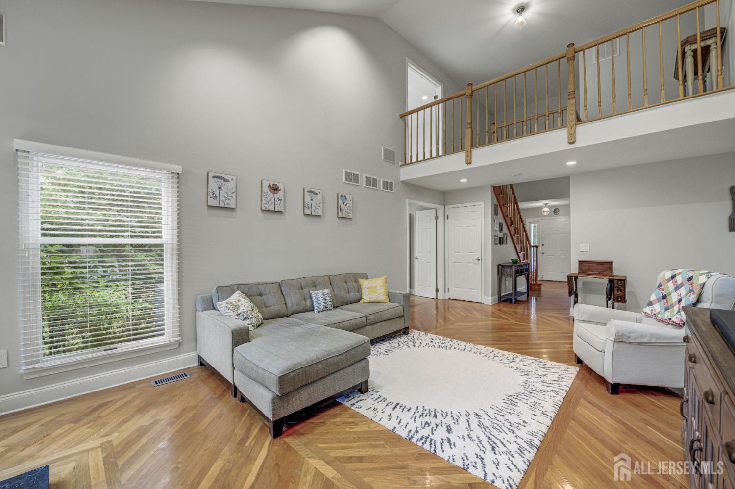 Plainsboro, New Jersey, 08536, United States, 5 Bedrooms Bedrooms, ,3 BathroomsBathrooms,Residential,Contingent,1993625