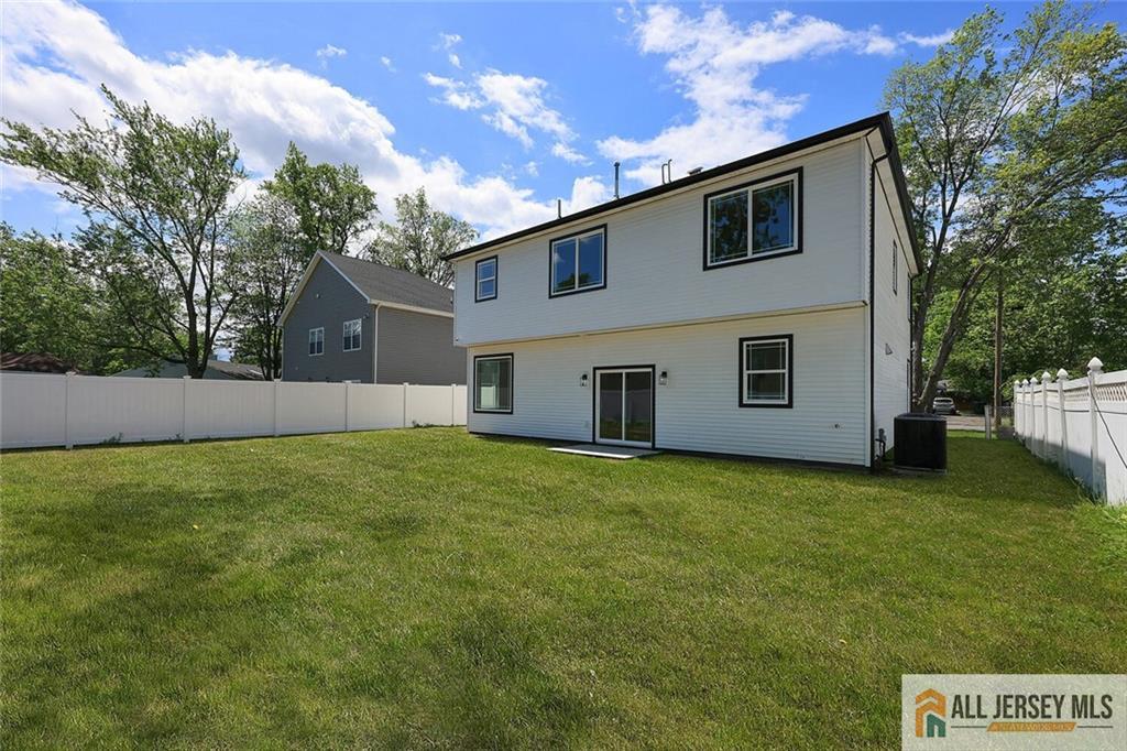 Edison, New Jersey, 08817, United States, 5 Bedrooms Bedrooms, ,4 BathroomsBathrooms,Residential,Active,1914938