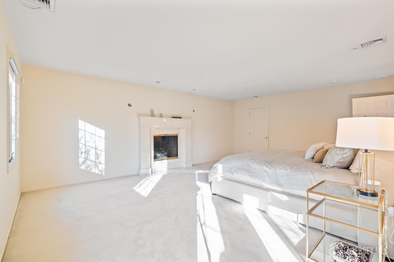 East Brunswick, New Jersey, 08816, United States, 6 Bedrooms Bedrooms, ,7 BathroomsBathrooms,Residential,Active,2007112