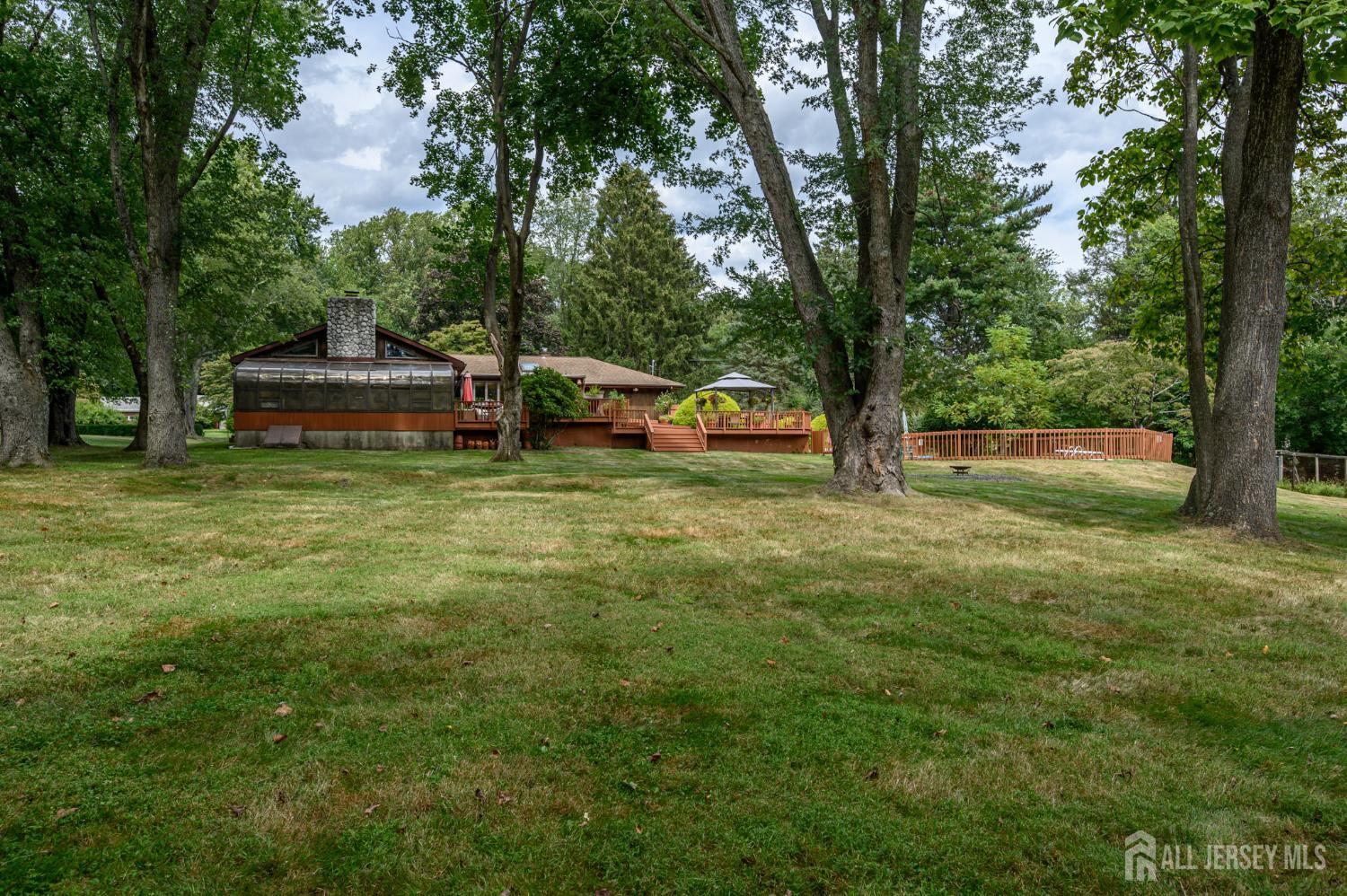 Holmdel, New Jersey, 07733, United States, 4 Bedrooms Bedrooms, ,3 BathroomsBathrooms,Residential,Active,1962178