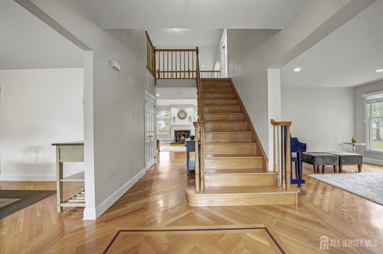 Plainsboro, New Jersey, 08536, United States, 5 Bedrooms Bedrooms, ,3 BathroomsBathrooms,Residential,Contingent,1993625