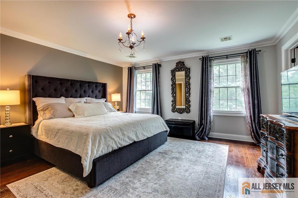 East Brunswick, New Jersey, 08816, United States, 5 Bedrooms Bedrooms, ,4 BathroomsBathrooms,Residential,Active,1953999