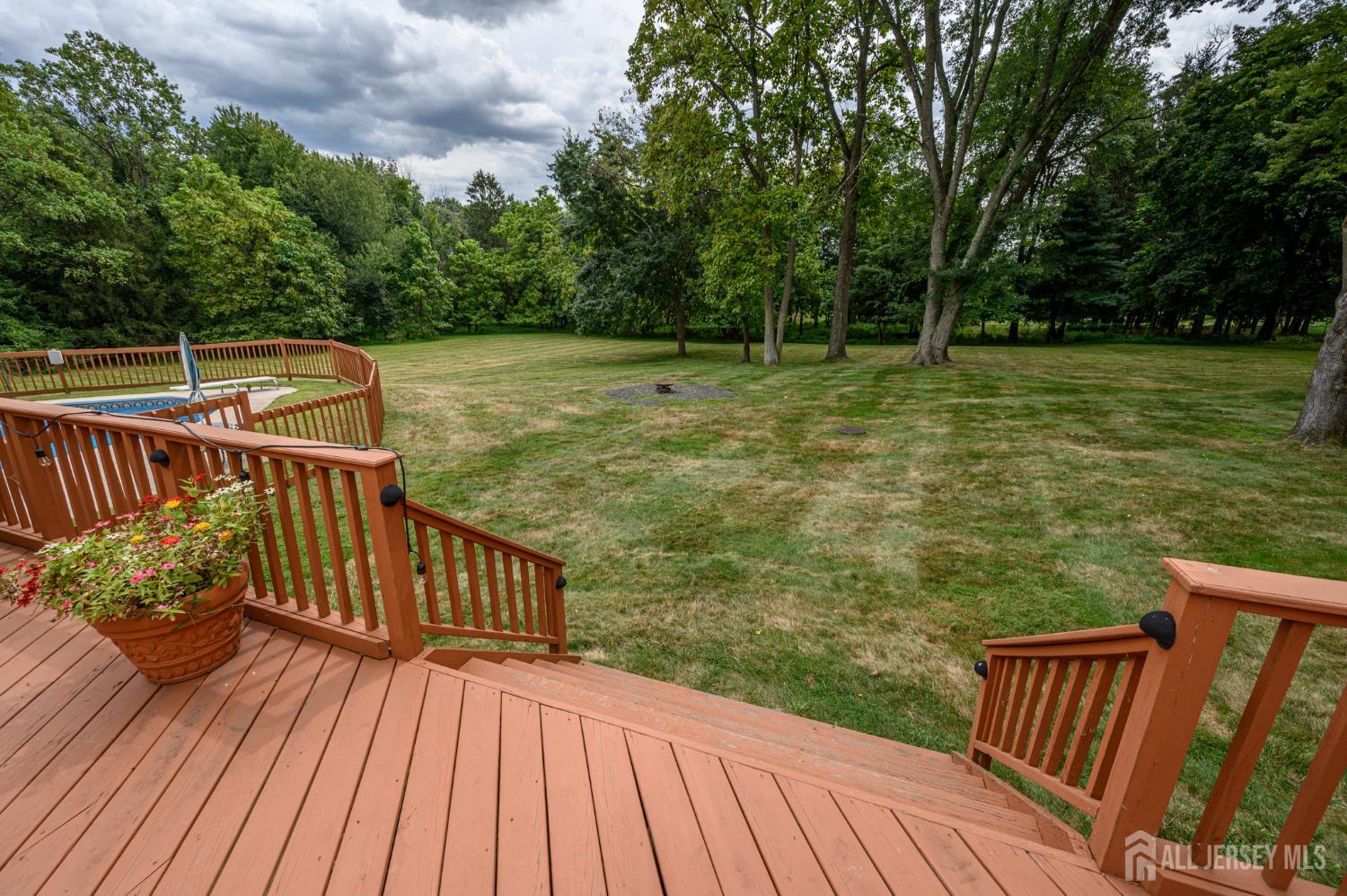 Holmdel, New Jersey, 07733, United States, 4 Bedrooms Bedrooms, ,3 BathroomsBathrooms,Residential,Active,1962178