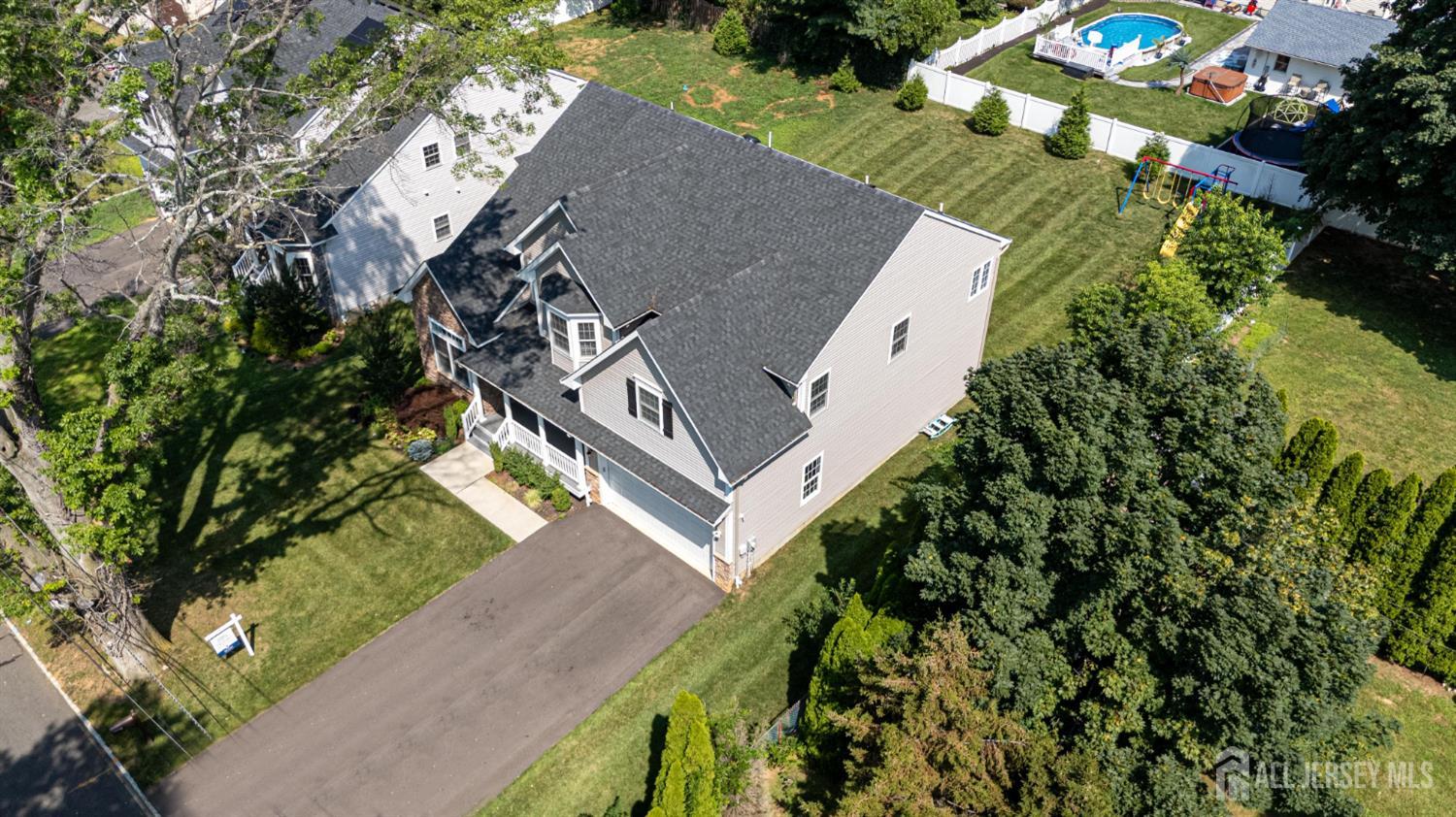 East Brunswick, New Jersey, 08816, United States, 5 Bedrooms Bedrooms, ,4 BathroomsBathrooms,Residential,Active,1899930