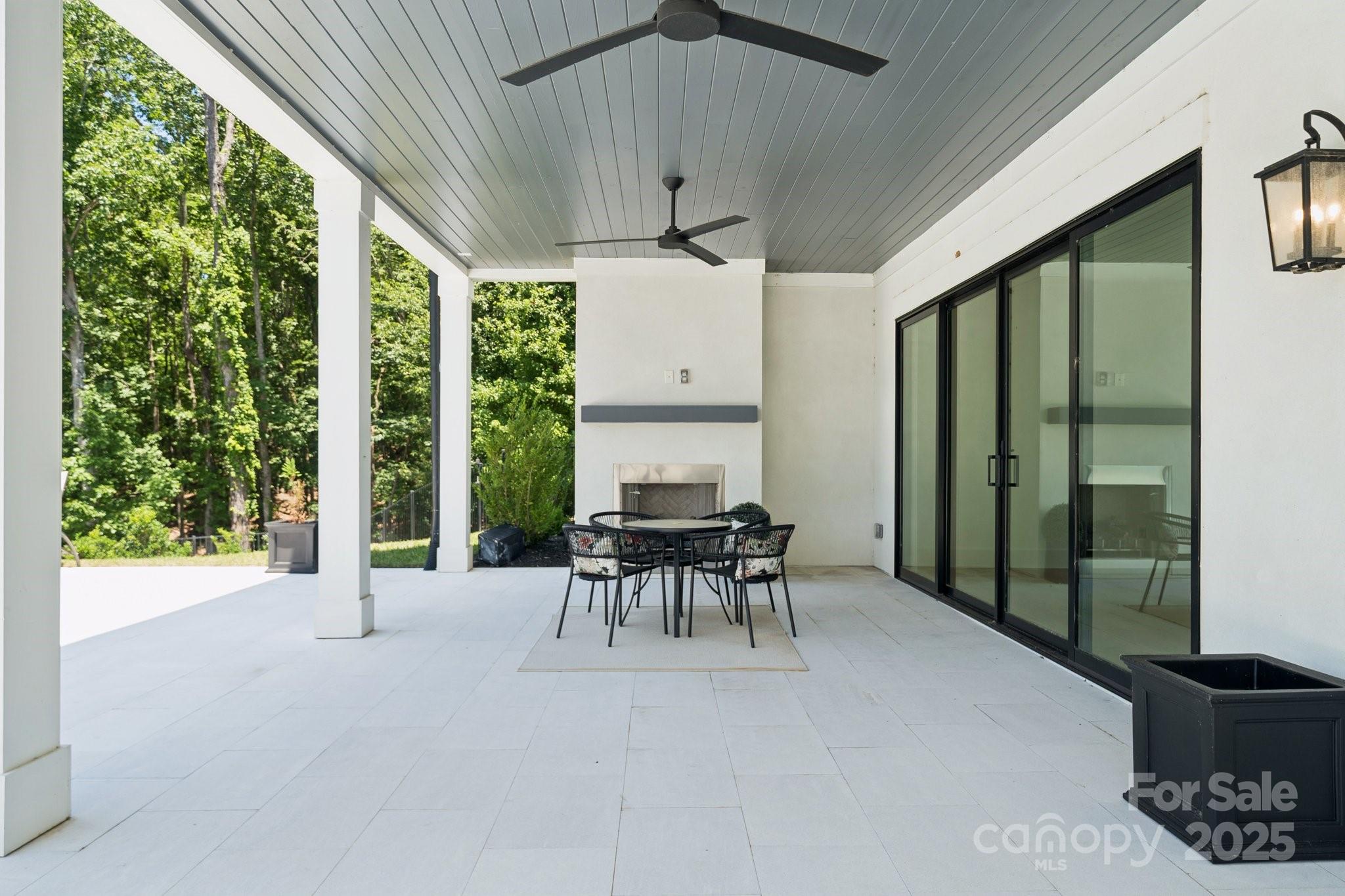 Charlotte, North Carolina, 28278, United States, ,6 BathroomsBathrooms,Residential,Active,1769360