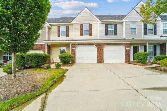 851 PELICAN BAY DR, PINEVILLE, NC 28134 - Image 1