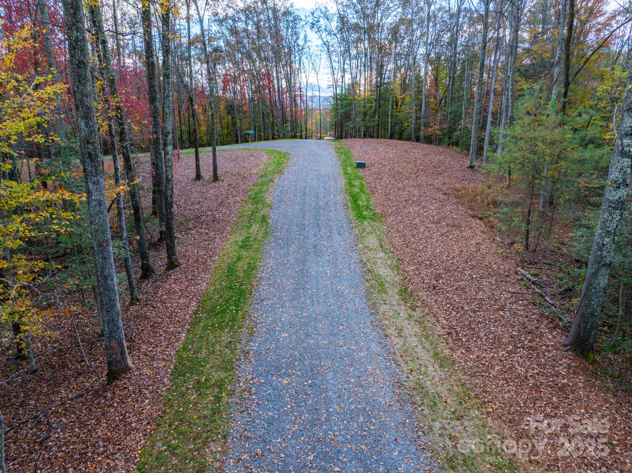 Etowah, North Carolina, 28739, United States, 3 Bedrooms Bedrooms, ,4 BathroomsBathrooms,Residential,Active,2001051