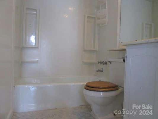 7021 STONINGTON LN, CHARLOTTE, NC 28227, photo 3 of 8