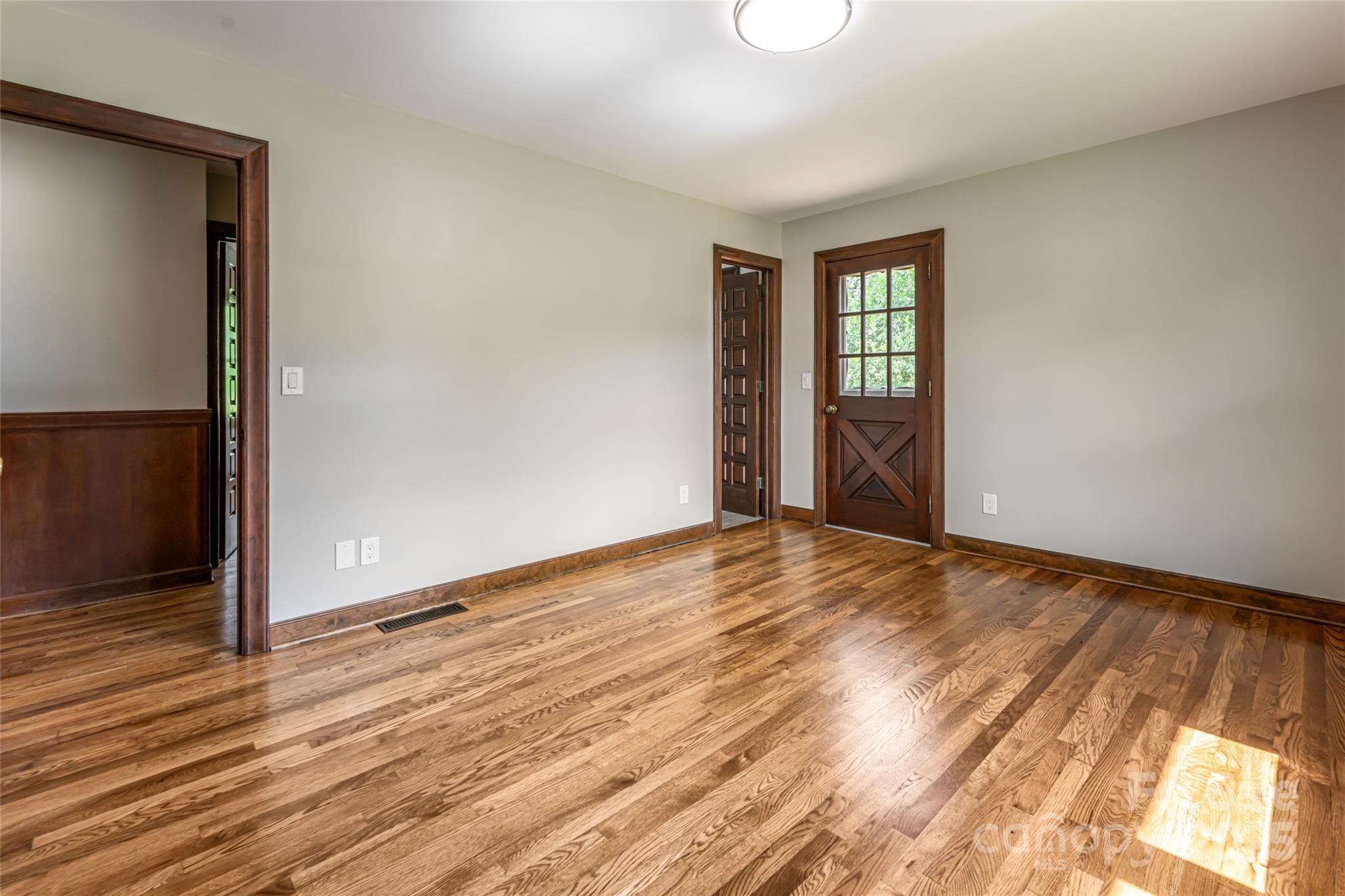 Leicester, North Carolina, 28748, United States, 4 Bedrooms Bedrooms, ,3 BathroomsBathrooms,Residential,Active,1927647