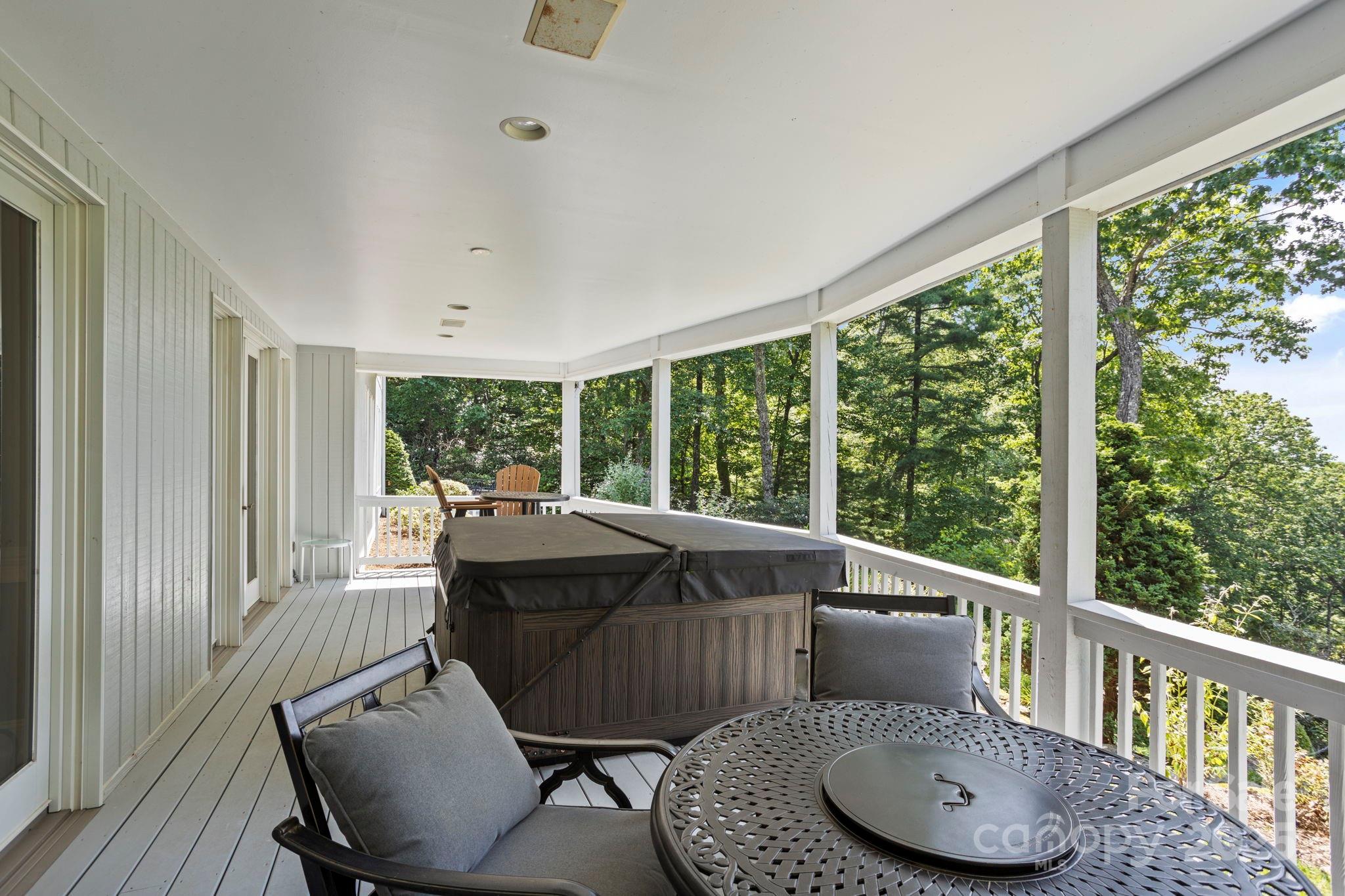 Flat Rock, North Carolina, 28731, United States, 3 Bedrooms Bedrooms, ,7 BathroomsBathrooms,Residential,Active,2007635