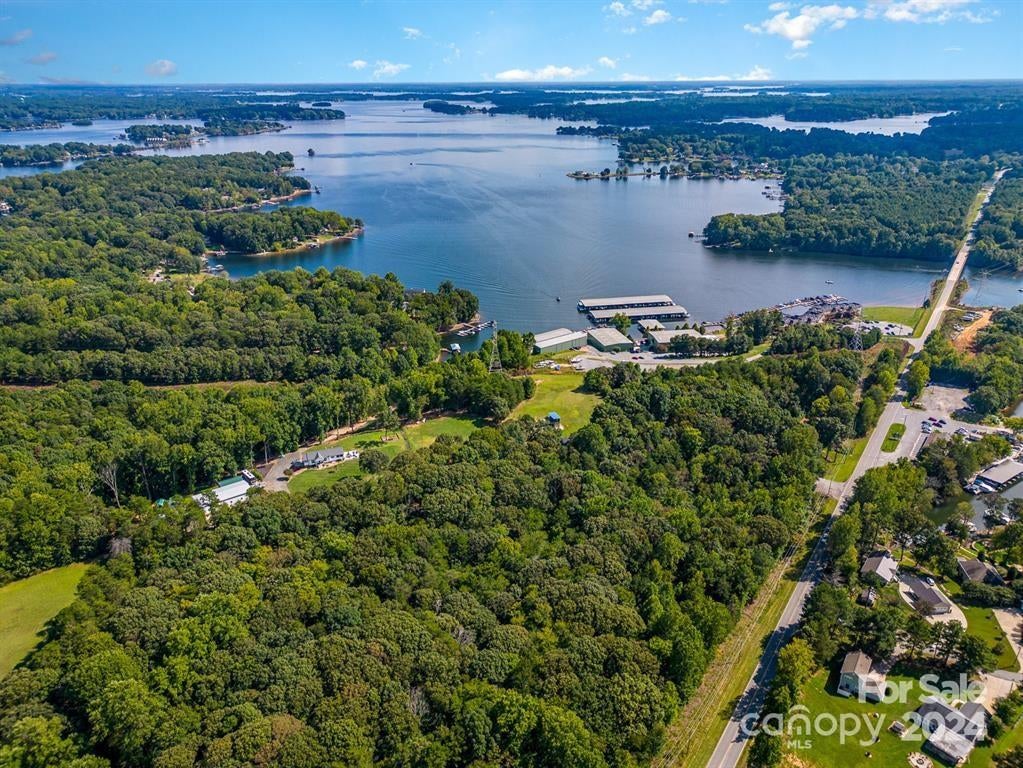 Sherrills Ford, North Carolina, 28673, United States, ,2 BathroomsBathrooms,Residential,Active,1769330