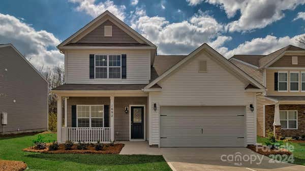 596 COUNTRY OAK DR, ASHEVILLE, NC 28804 - Image 1