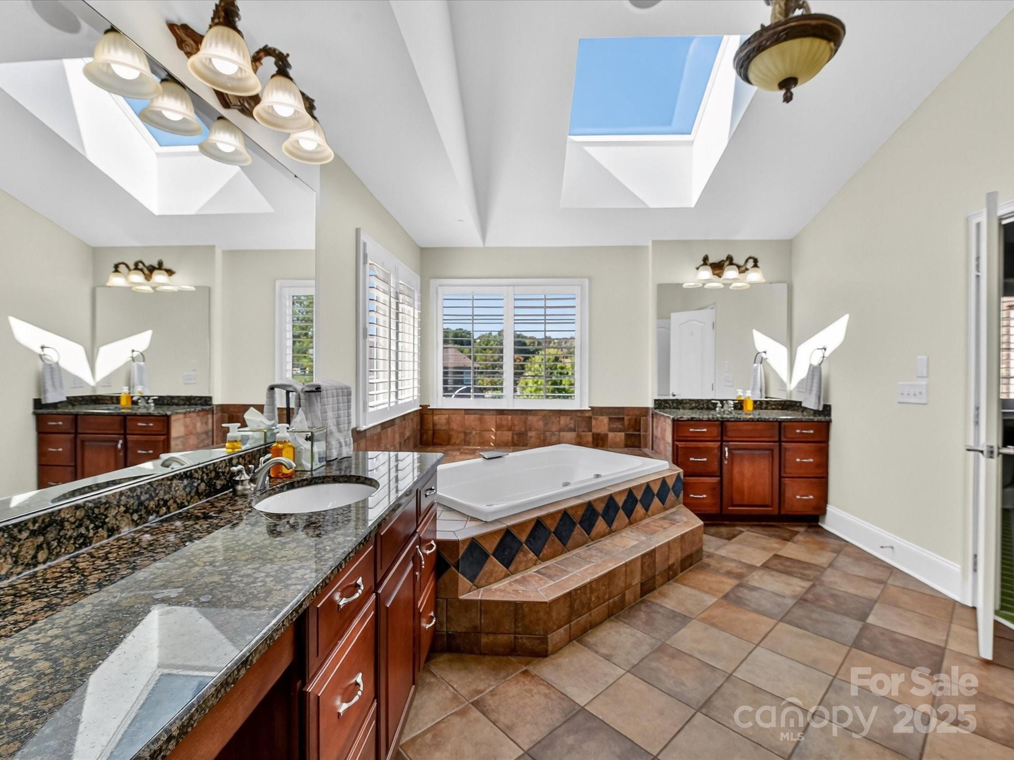 Waxhaw, North Carolina, 28173, United States, 6 Bedrooms Bedrooms, ,7 BathroomsBathrooms,Residential,Active,1964269