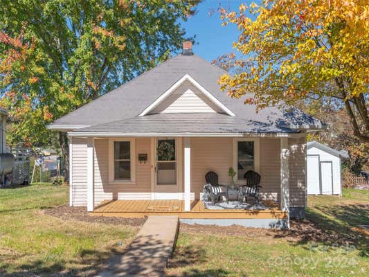 17 WESLEY ST, CANTON, NC 28716 - Image 1