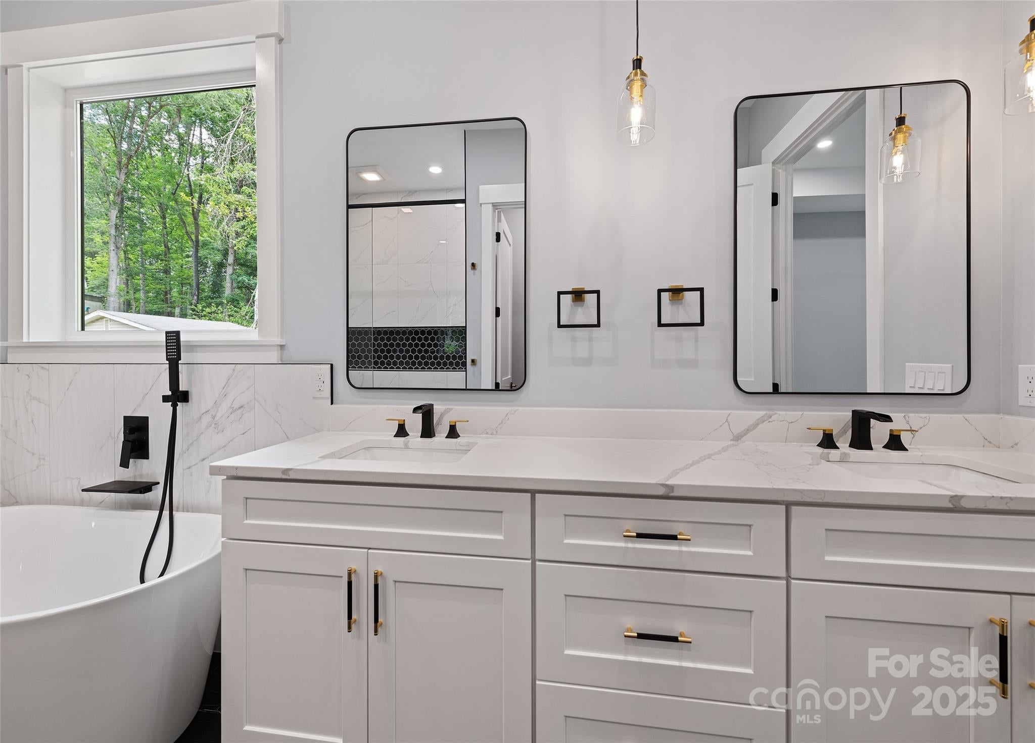 Arden, North Carolina, 28704, United States, 3 Bedrooms Bedrooms, ,3 BathroomsBathrooms,Residential,Active,1778755