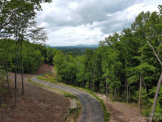 000 NORTHVIEW DRIVE # 16, HENDERSONVILLE, NC 28791, photo 2 of 4