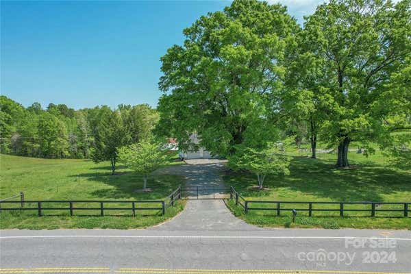 956 STONY POINT RD, KINGS MOUNTAIN, NC 28086, photo 2 of 40