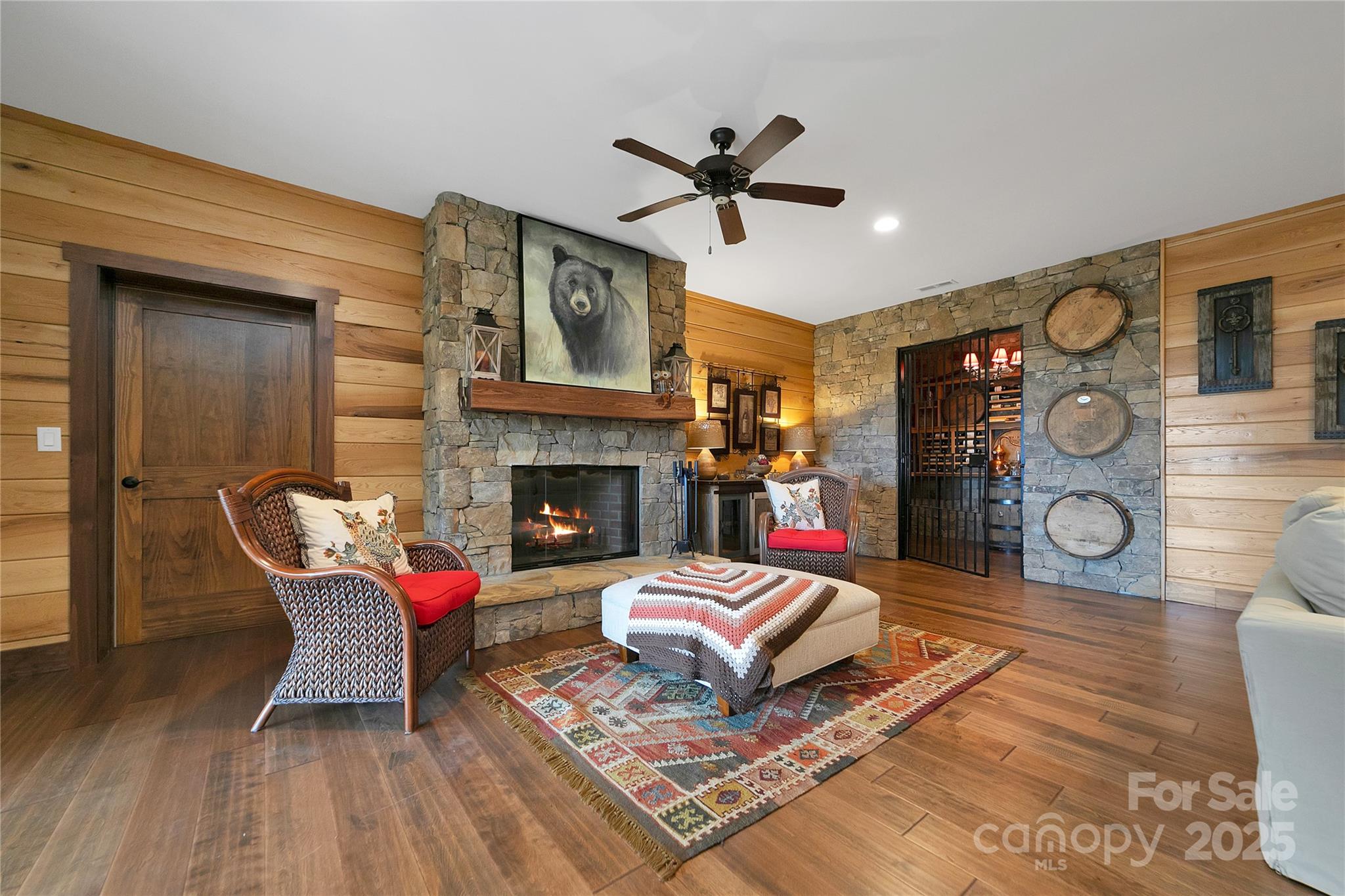 Rosman, North Carolina, 28772, United States, 5 Bedrooms Bedrooms, ,5 BathroomsBathrooms,Residential,Active,1969638