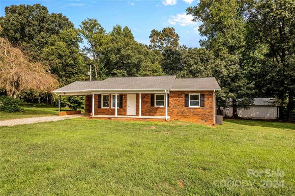 145 JIM BARNES LN, TAYLORSVILLE, NC 28681 - Image 1