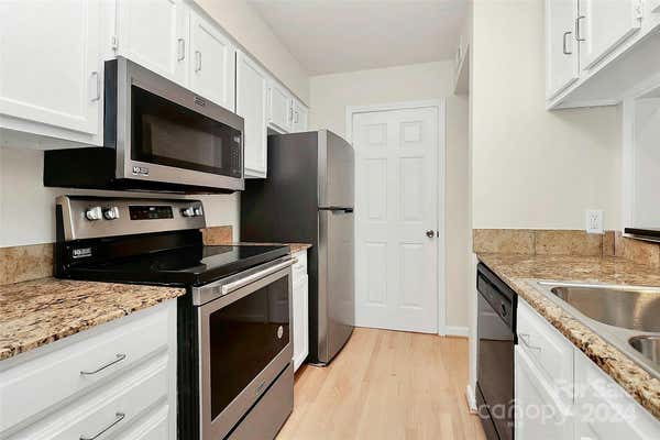 415 W 8TH ST, CHARLOTTE, NC 28202 - Image 1