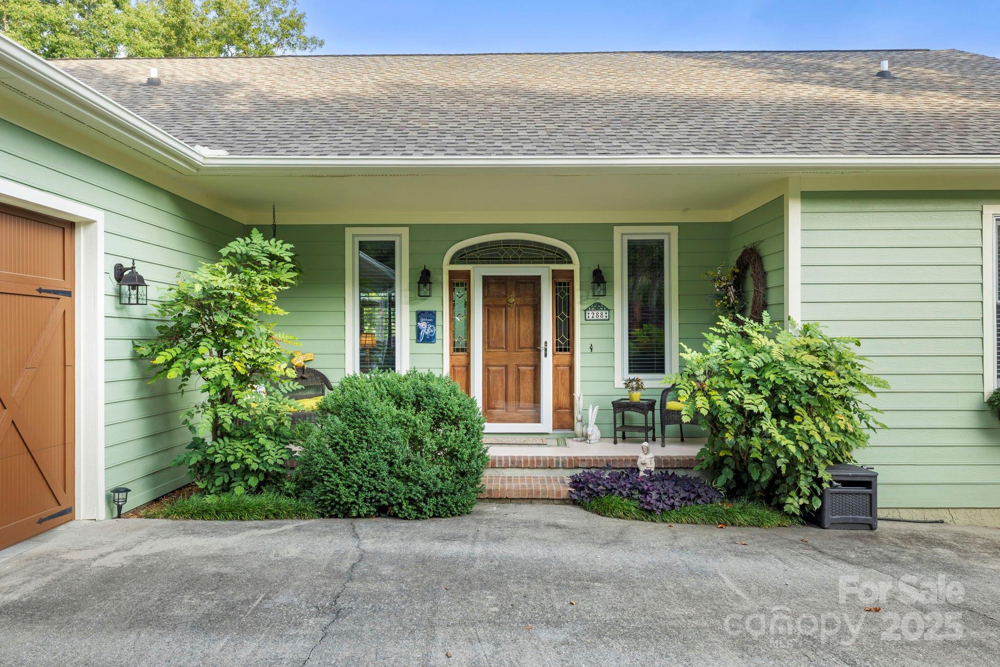 Zirconia, North Carolina, 28790, United States, 3 Bedrooms Bedrooms, ,3 BathroomsBathrooms,Residential,Active,1756946