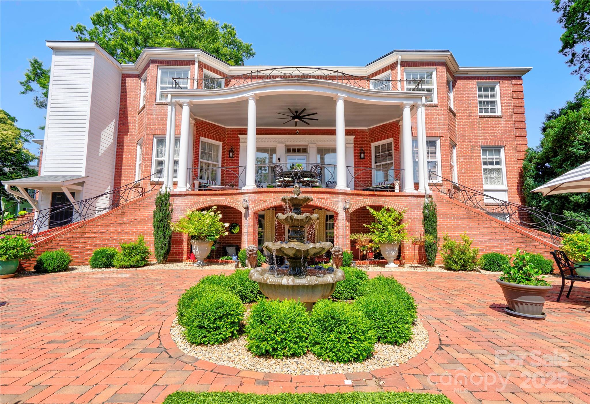 Kings Mountain, North Carolina, 28086, United States, 5 Bedrooms Bedrooms, ,6 BathroomsBathrooms,Residential,Active,1888967