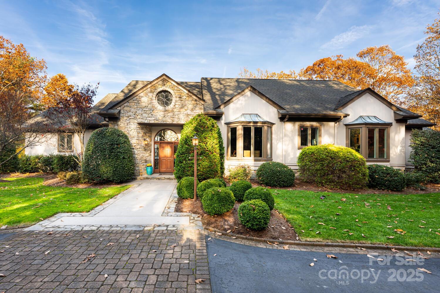 Flat Rock, North Carolina, 28731, United States, 3 Bedrooms Bedrooms, ,4 BathroomsBathrooms,Residential,Active,1990039 Flat Rock, North Carolina, 28731, United States, 3 Bedrooms Bedrooms, ,4 BathroomsBathrooms,Residential,Active,1990039