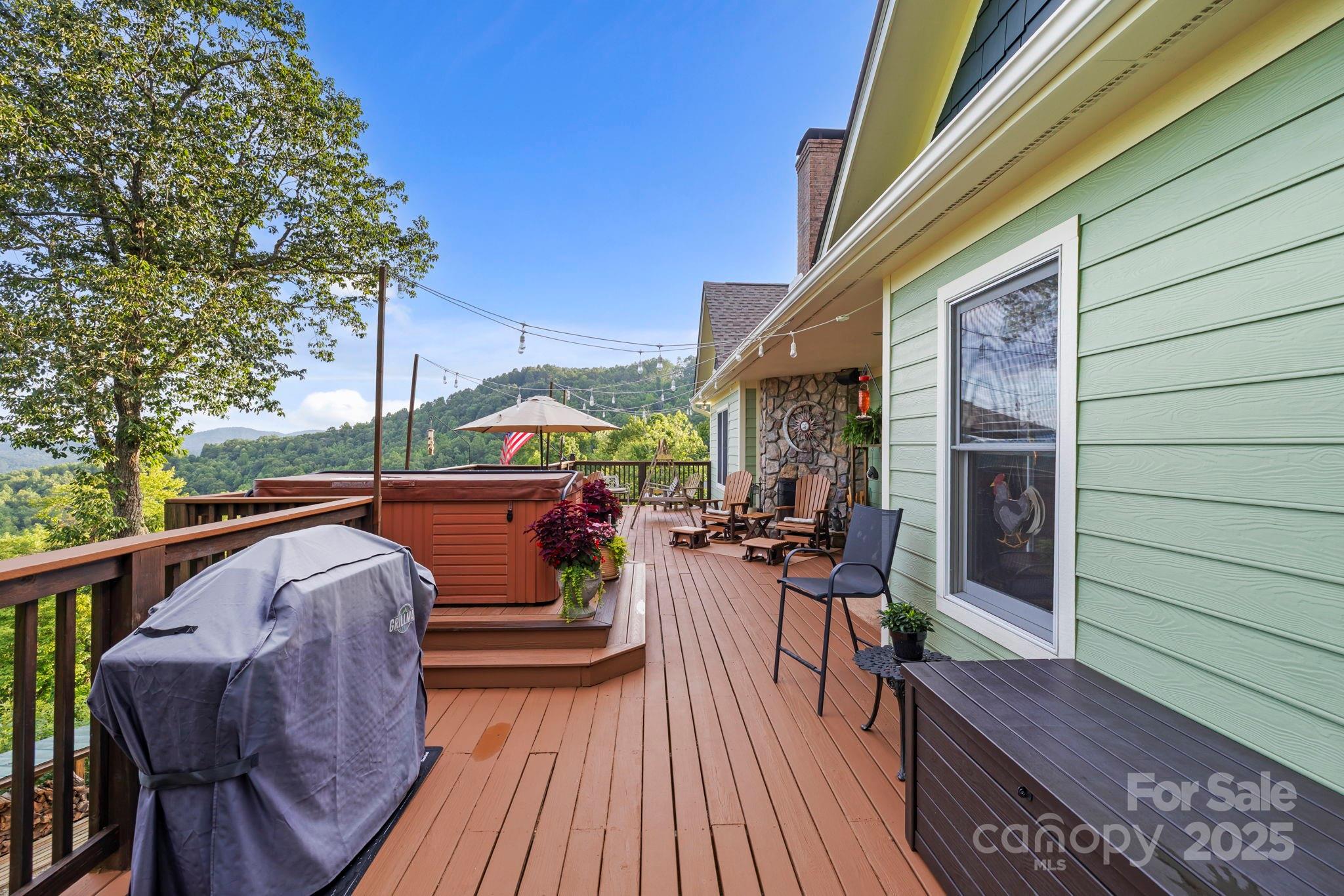Zirconia, North Carolina, 28790, United States, 3 Bedrooms Bedrooms, ,3 BathroomsBathrooms,Residential,Active,1756946