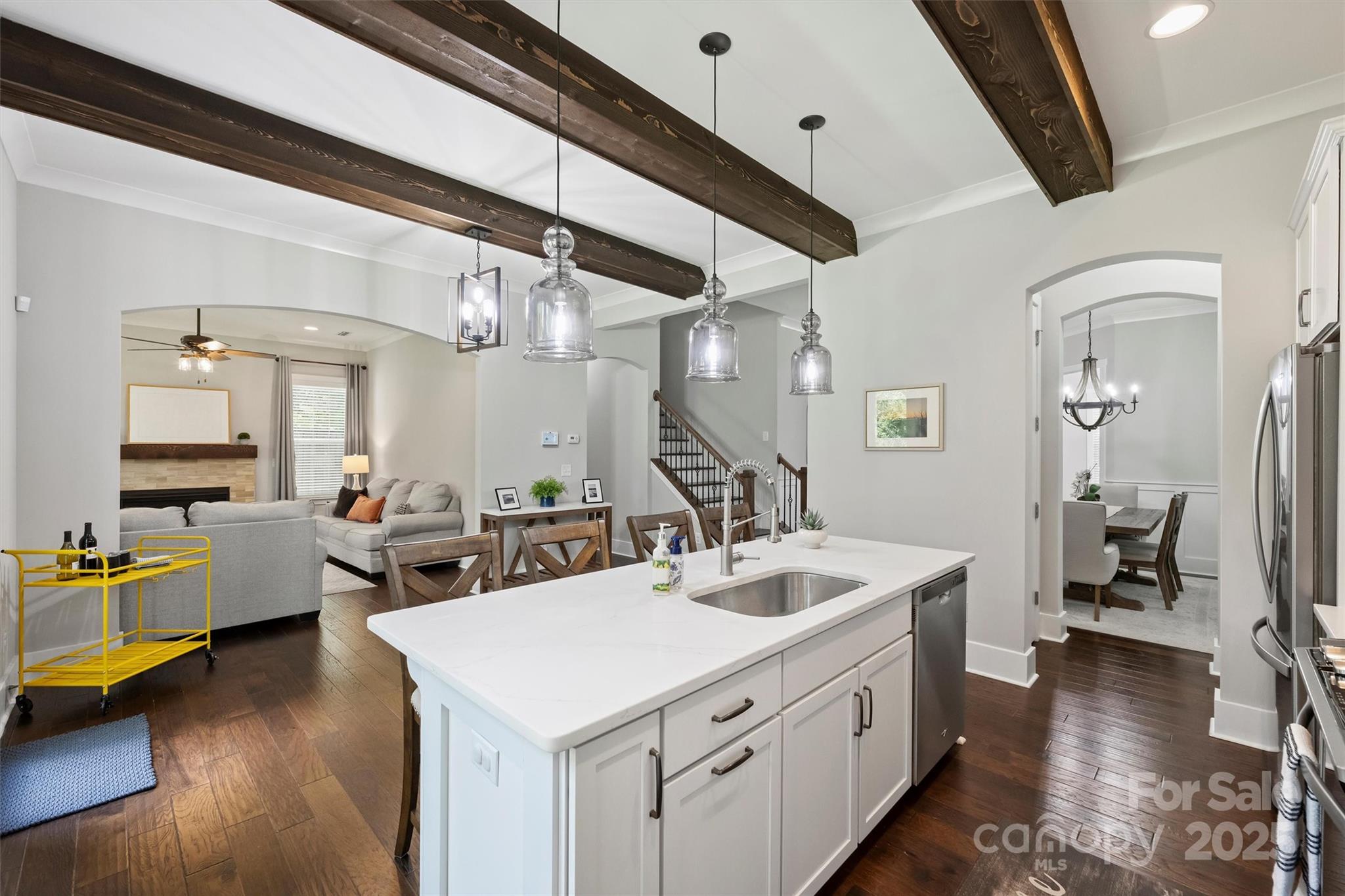 Charlotte, North Carolina, 28205, United States, 4 Bedrooms Bedrooms, ,4 BathroomsBathrooms,Residential,Active,1934773
