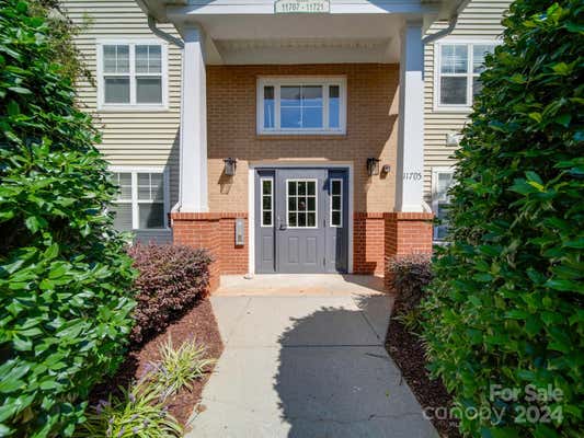 11713 RIDGEWAY PARK DR, CHARLOTTE, NC 28277 - Image 1