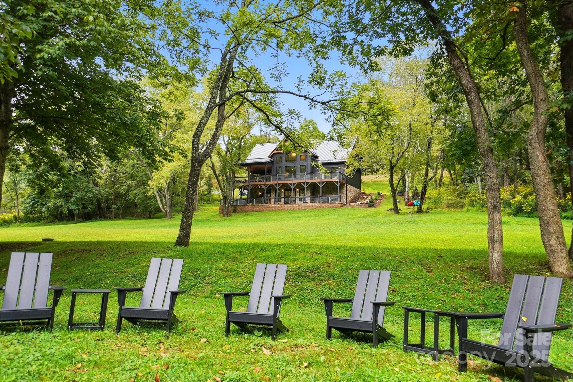 Lansing, North Carolina, 28643, United States, 3 Bedrooms Bedrooms, ,5 BathroomsBathrooms,Residential,Active,1959552