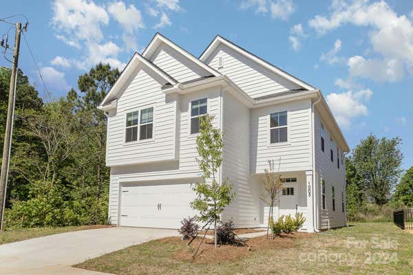 7118 PLOTT RD, CHARLOTTE, NC 28215 - Image 1