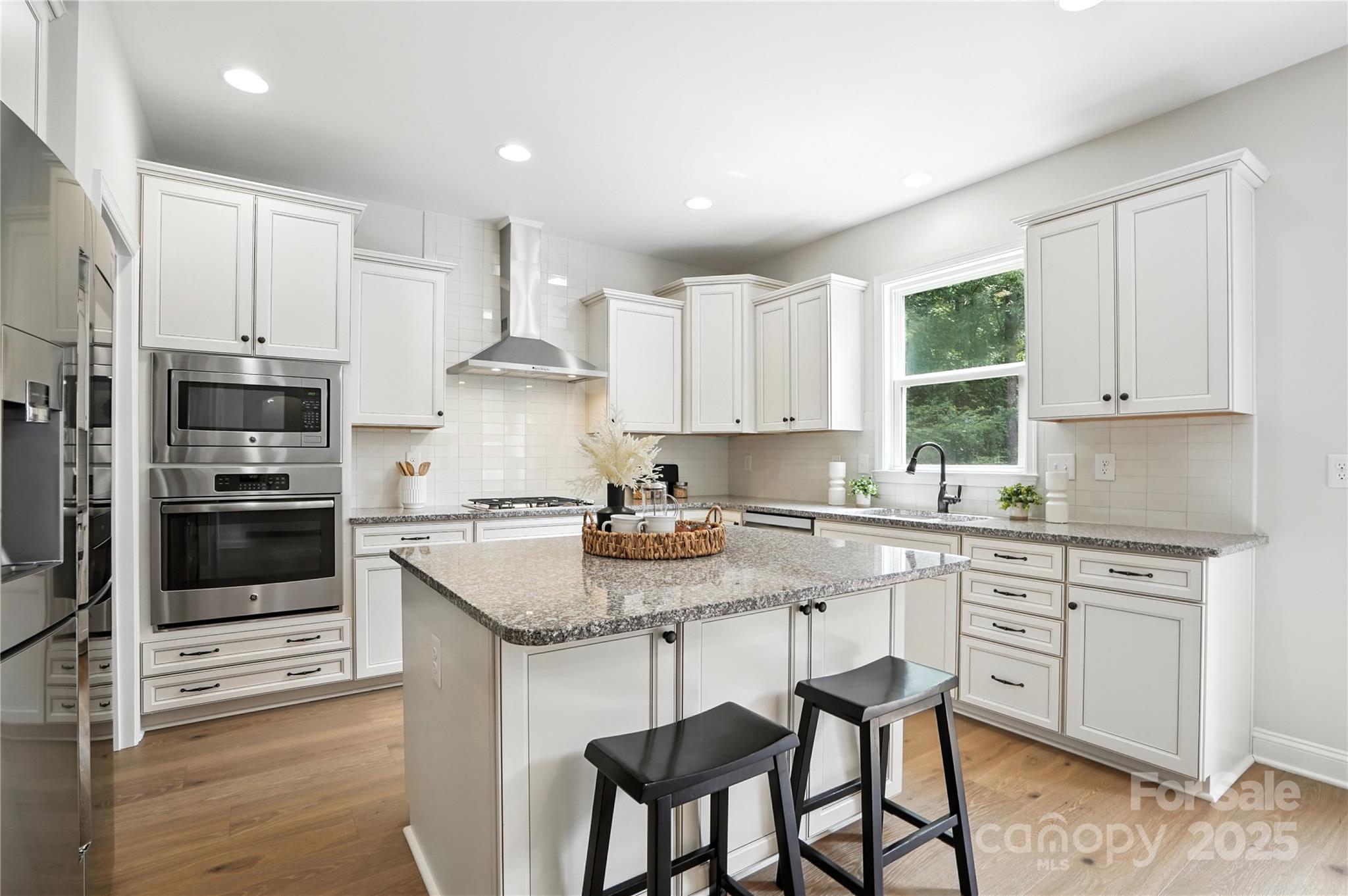 Huntersville, North Carolina, 28078, United States, 4 Bedrooms Bedrooms, ,4 BathroomsBathrooms,Residential,Active,1914595