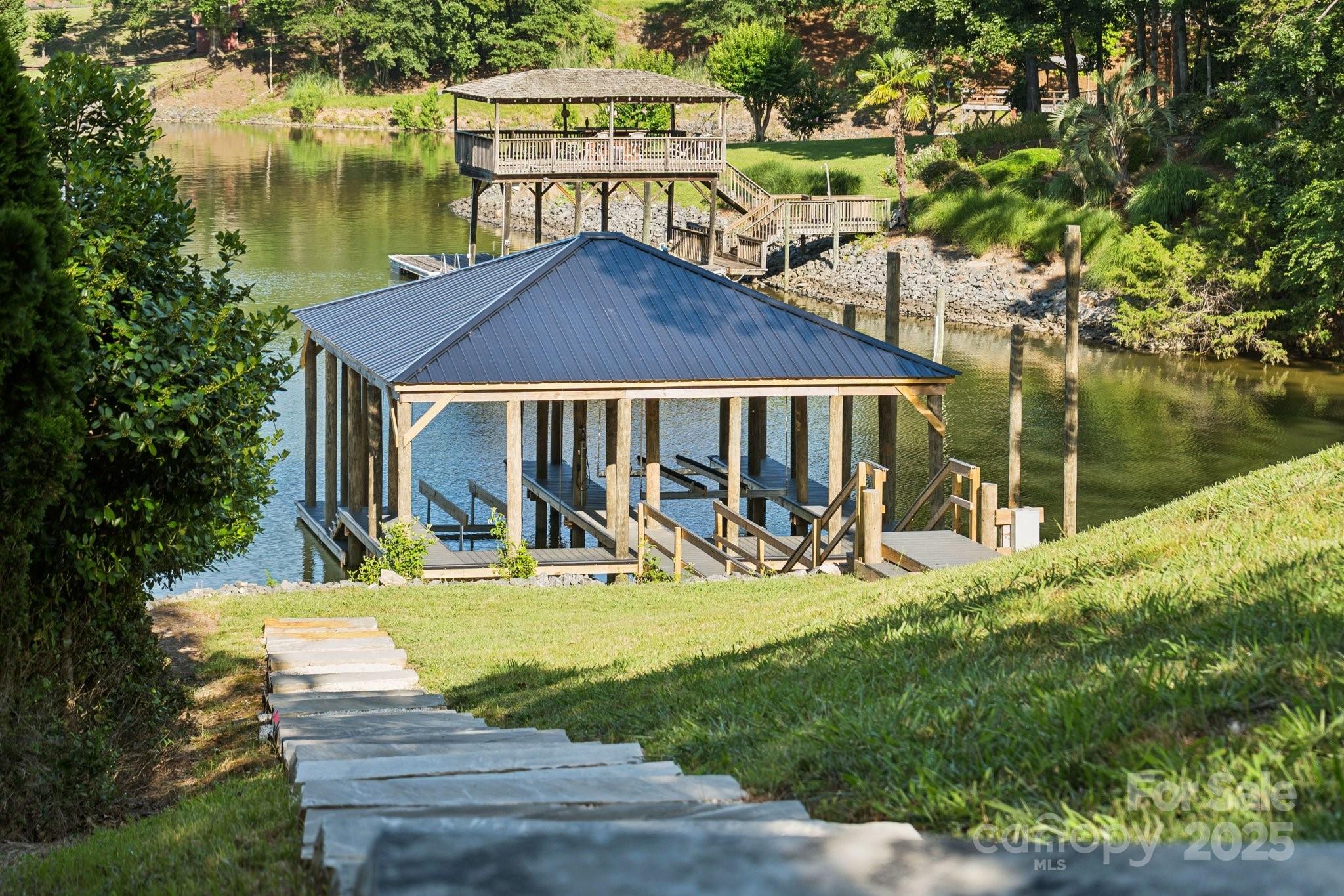 Charlotte, North Carolina, 28278, United States, ,6 BathroomsBathrooms,Residential,Active,1769360