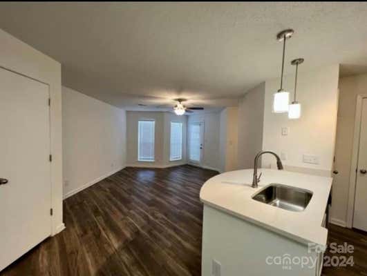 20 HAMILTONS HARBOR DR APT 838, CLOVER, SC 29710 - Image 1