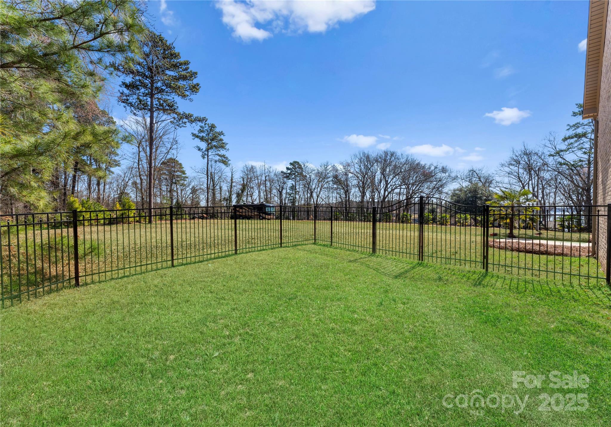 Charlotte, North Carolina, 28278, United States, 5 Bedrooms Bedrooms, ,5 BathroomsBathrooms,Residential,Active,1748232