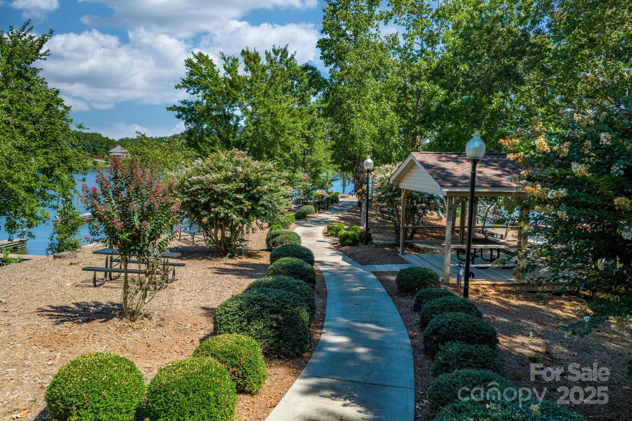 Connelly Springs, North Carolina, 28612, United States, 5 Bedrooms Bedrooms, ,5 BathroomsBathrooms,Residential,Active,1945070