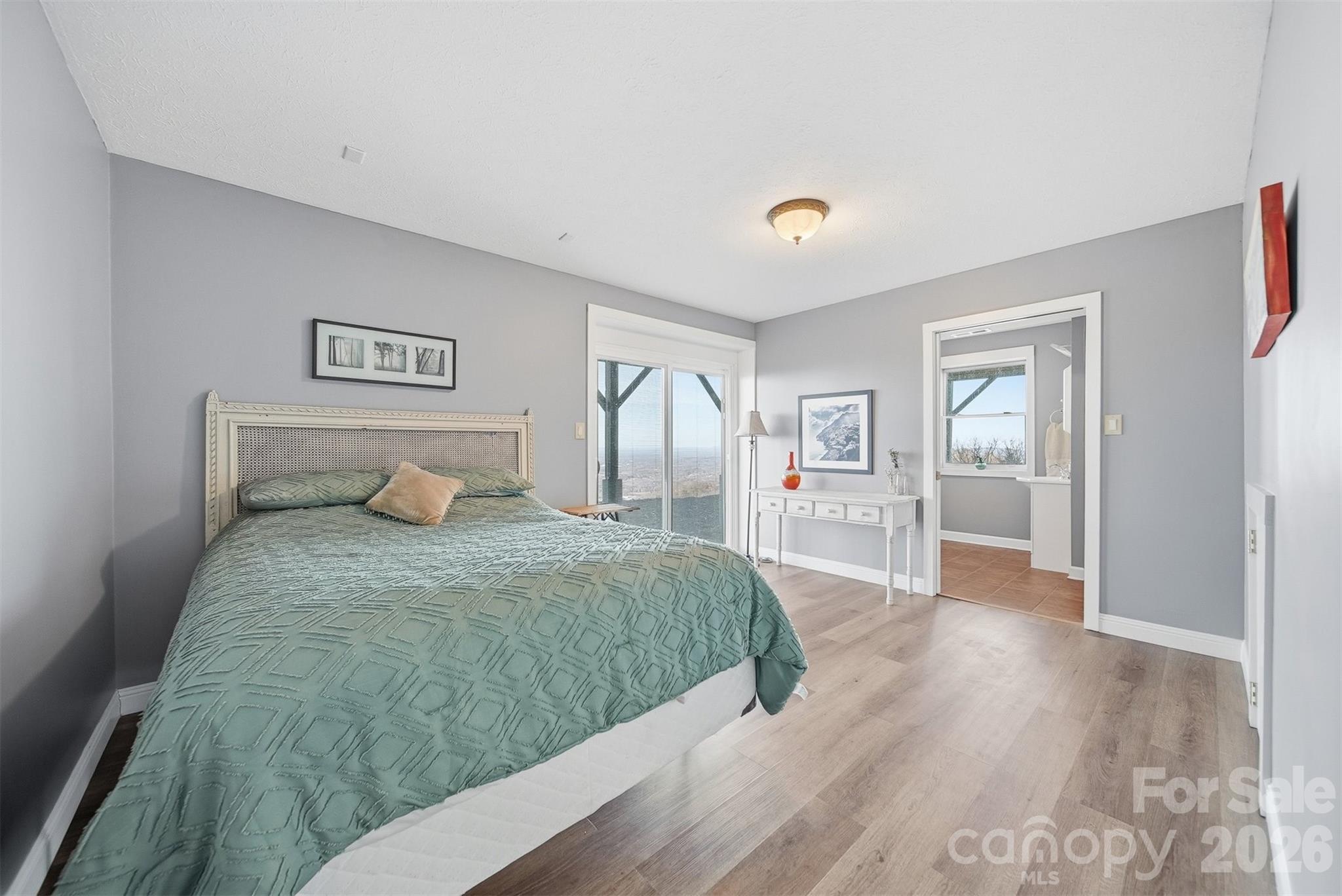 Morganton, North Carolina, 28655, United States, 3 Bedrooms Bedrooms, ,3 BathroomsBathrooms,Residential,Active,2009823