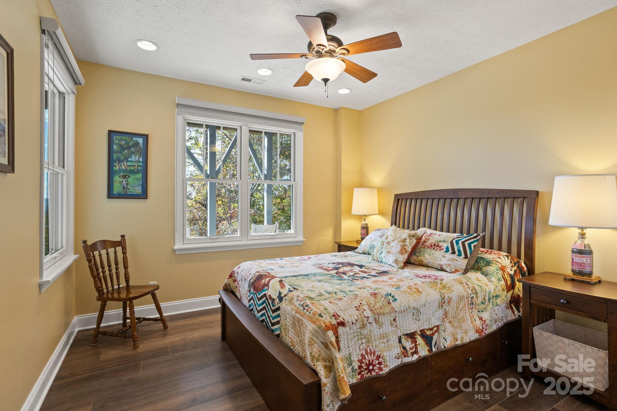 Hendersonville, North Carolina, 28739, United States, 3 Bedrooms Bedrooms, ,4 BathroomsBathrooms,Residential,Active,1973289