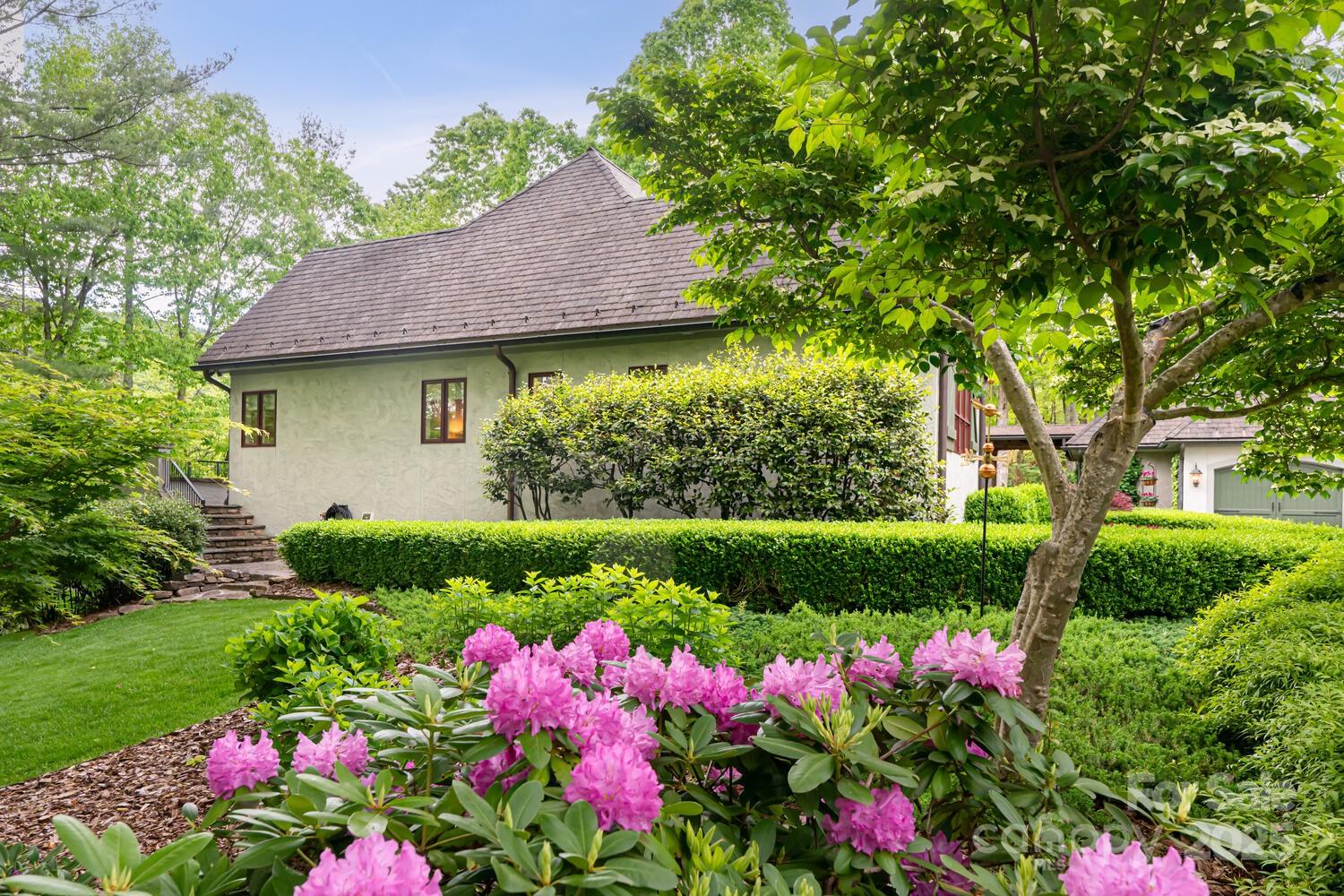 Arden, North Carolina, 28704, United States, 3 Bedrooms Bedrooms, ,3 BathroomsBathrooms,Residential,Active,1953399