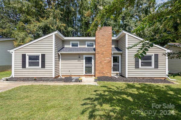 6001 SUNSET CHASE LN, CHARLOTTE, NC 28212 - Image 1