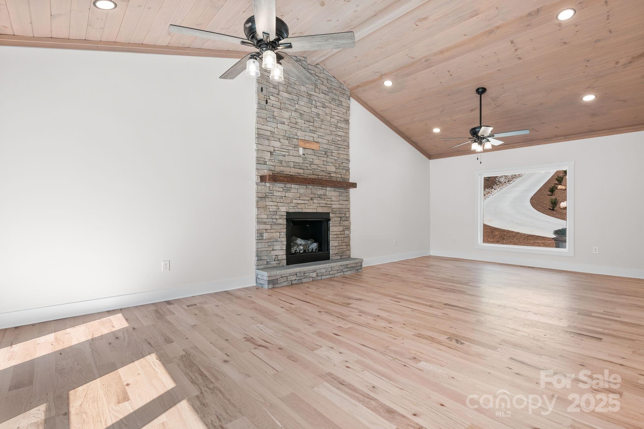 Connelly Springs, North Carolina, 28612, United States, 5 Bedrooms Bedrooms, ,5 BathroomsBathrooms,Residential,Active,1945070