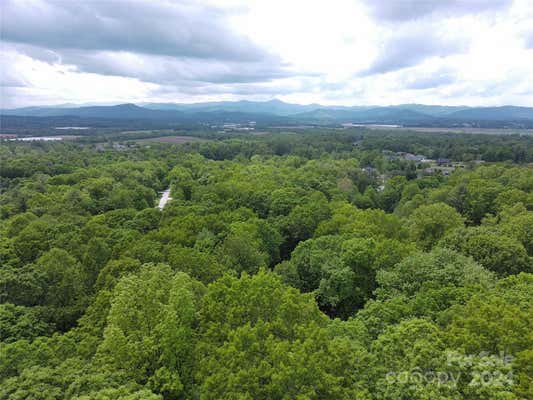 000 NORTHVIEW DRIVE # 13, HENDERSONVILLE, NC 28791, photo 2 of 5