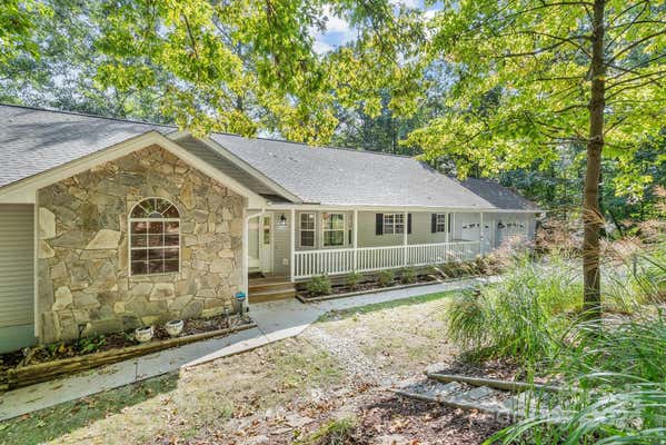 94 HOUNDS CHASE DR, HENDERSONVILLE, NC 28791 - Image 1