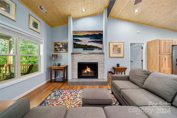 1965 DOGWOOD DR, MAGGIE VALLEY, NC 28751 - Image 1