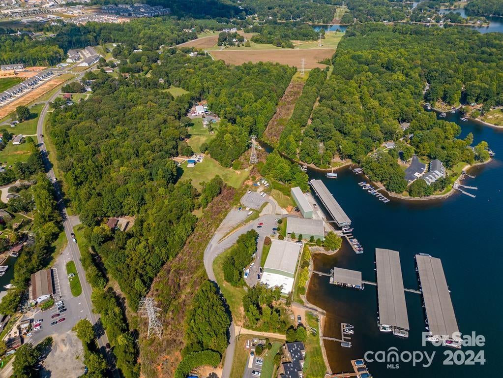 Sherrills Ford, North Carolina, 28673, United States, ,2 BathroomsBathrooms,Residential,Active,1769330