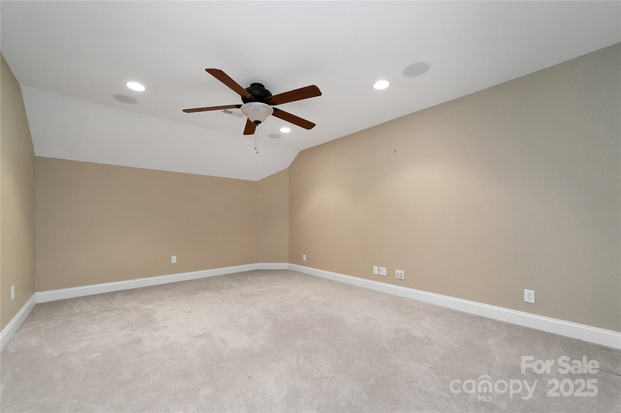 Brevard, North Carolina, 28712, United States, 4 Bedrooms Bedrooms, ,4 BathroomsBathrooms,Residential,Active,2006978