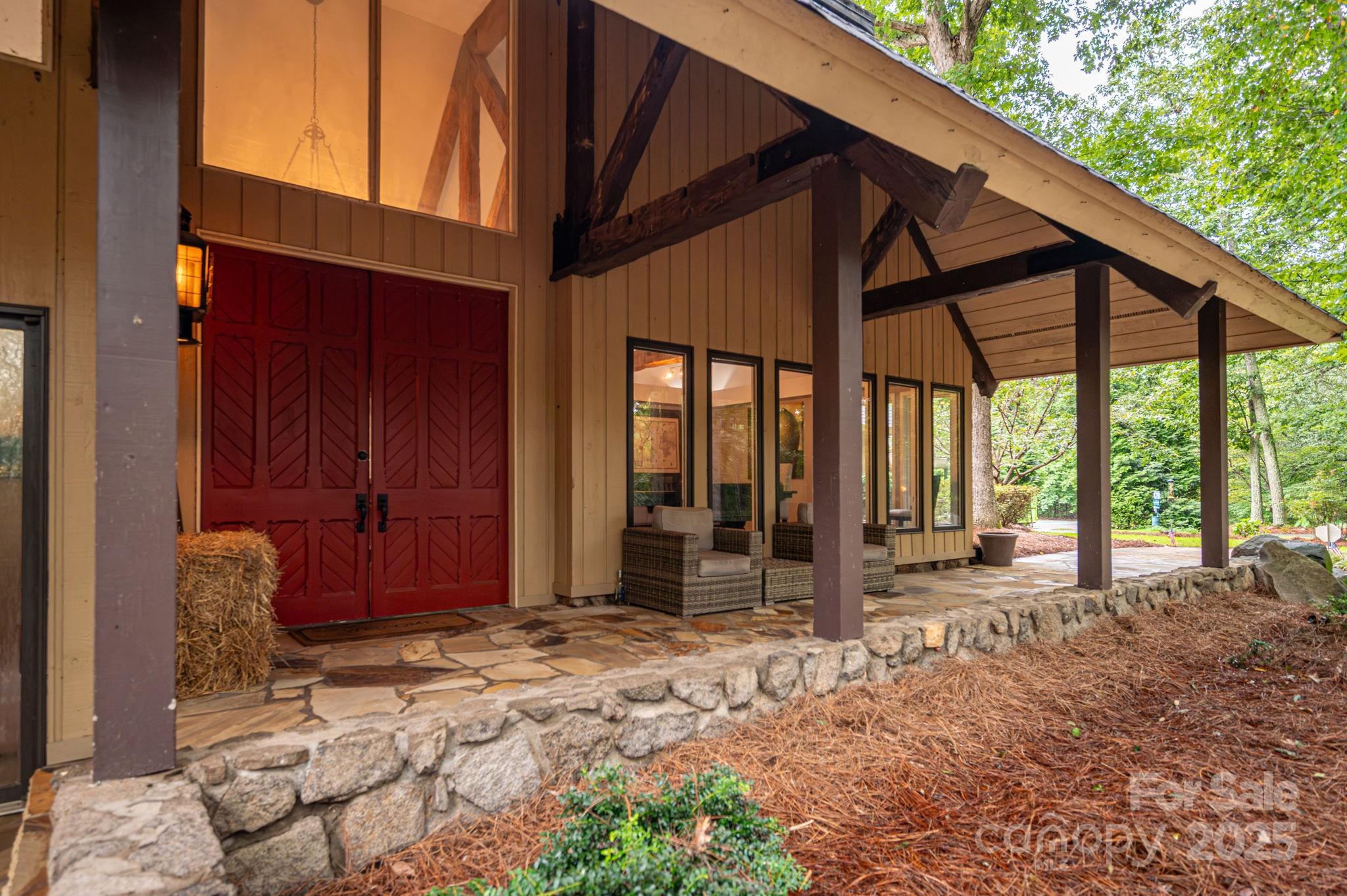 Lincolnton, North Carolina, 28092, United States, 7 Bedrooms Bedrooms, ,8 BathroomsBathrooms,Residential,Active,1936100