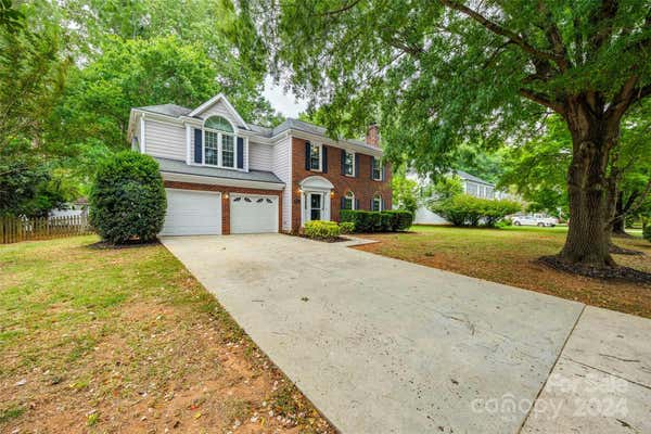 9116 OLD BARNETTE PL, HUNTERSVILLE, NC 28078, photo 3 of 39